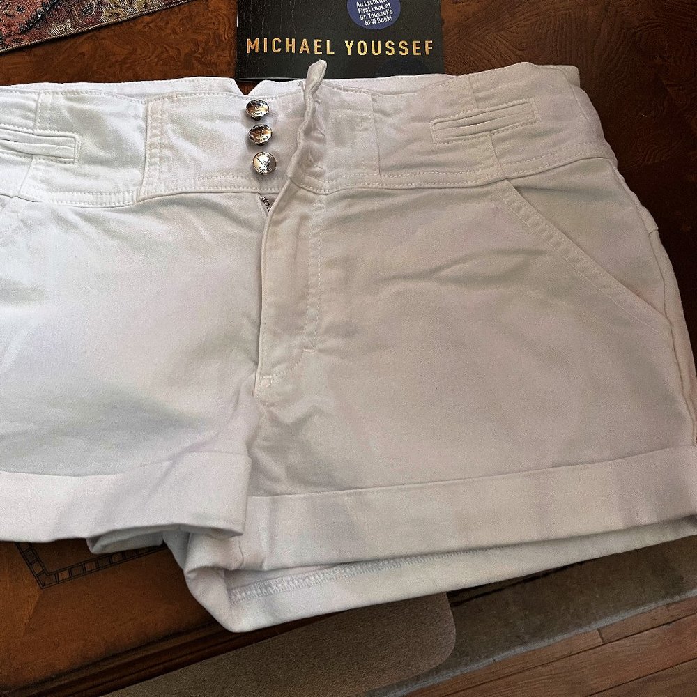 Bebe Shorts cream/bone SZ 30